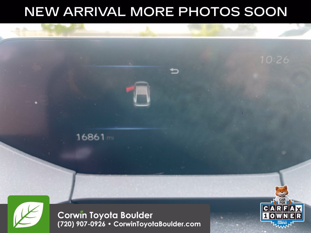 Used 2025 Toyota Prius Plug-In Hybrid FWD image 10