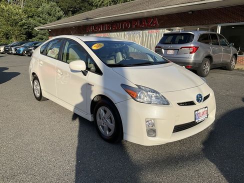 Used 2011 Toyota Prius Two FWD image 3