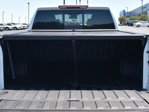Used 2022 GMC Sierra 1500 SLT w/ SLT Premium Plus Package AWD/4WD image 10