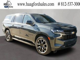 Used 2022 Chevrolet Suburban RST w/ Sport Performance Package video 1