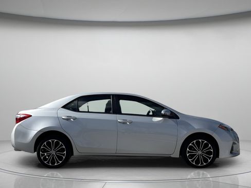 Used 2016 Toyota Corolla S image 2