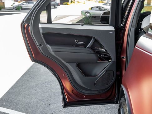 New 2025 Land Rover Range Rover Sport SV Edition Two image 20