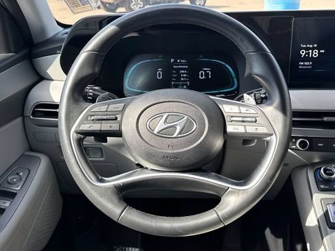 Used 2025 Hyundai Palisade SEL FWD image 14