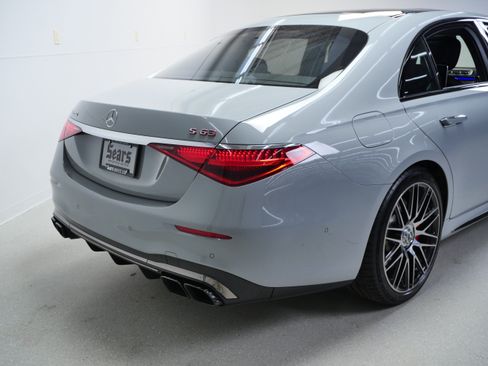 Used 2024 Mercedes-Benz S 63 AMG S image 5