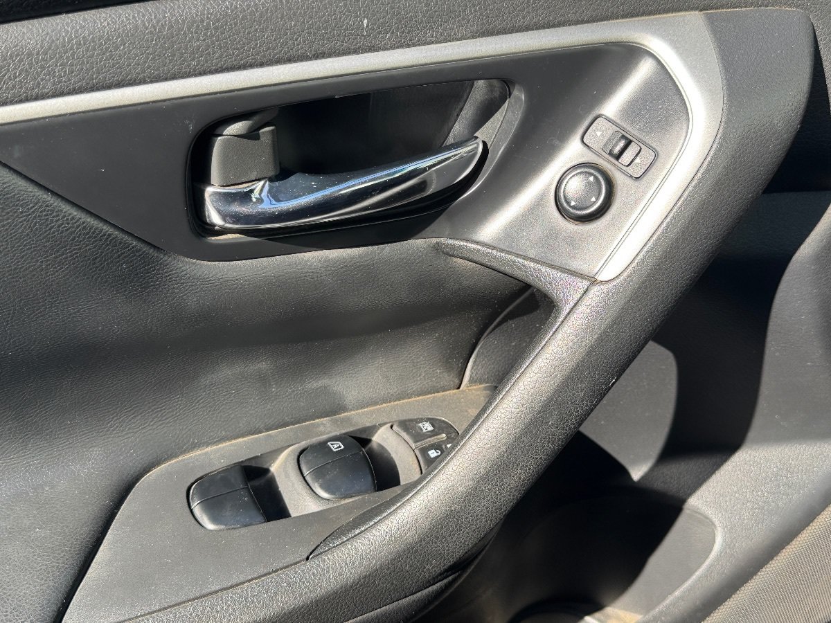 Used 2017 Nissan Altima 2.5 S w/ Power Driver Seat Package FWD image 17