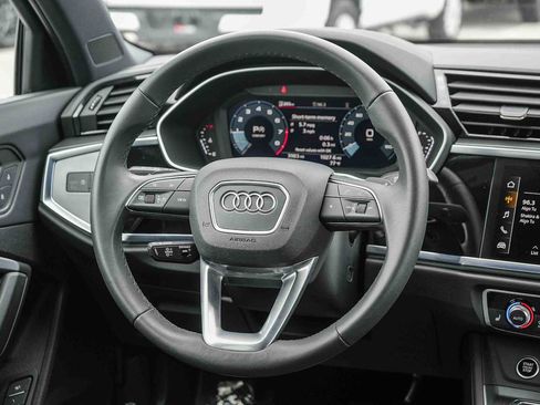 Used 2025 Audi Q3 2.0T Premium w/ Convenience Package AWD/4WD image 20