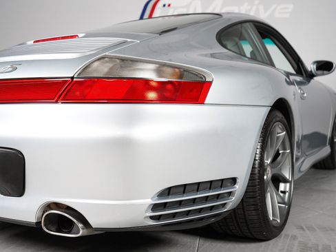Used 2003 Porsche 911 Carrera RWD image 22