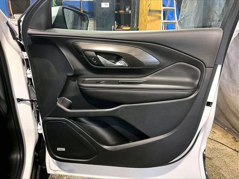 Used 2022 GMC Terrain SLT w/ Infotainment Package II AWD/4WD image 20