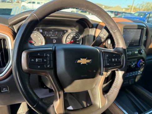 Used 2021 Chevrolet Silverado 2500 High Country w/ Safety Package II image 12