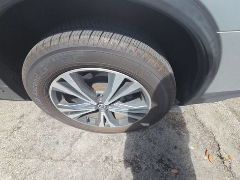 Used 2018 Nissan Rogue SL AWD/4WD image 9