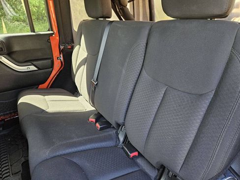 Used 2015 Jeep Wrangler Unlimited Sport AWD/4WD image 14