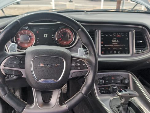 Used 2016 Dodge Challenger SRT Hellcat RWD image 23