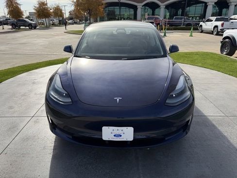 Used 2022 Tesla Model 3 Long Range image 2