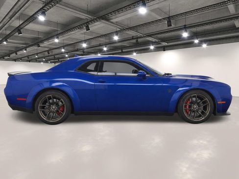 Used 2022 Dodge Challenger SRT Hellcat RWD image 7