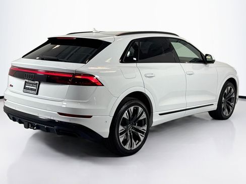 Used 2024 Audi Q8 Premium Plus w/ Premium Plus Package image 5