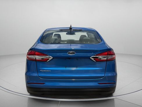 Used 2019 Ford Fusion S FWD image 4