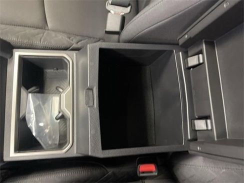 Used 2024 Toyota Tacoma SR5 image 21