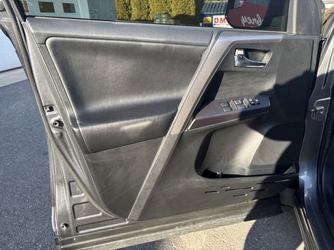 Used 2017 Toyota RAV4 XLE w/ Protection Package image 16