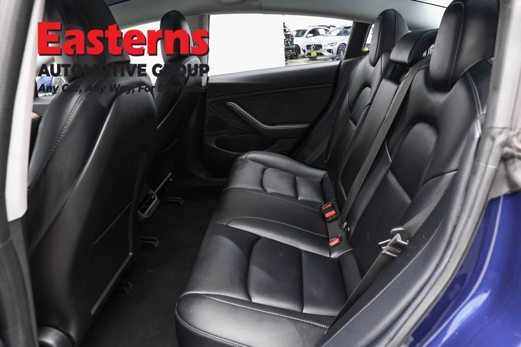 Used 2018 Tesla Model 3 Long Range RWD image 16