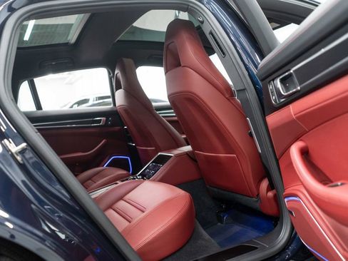 Used 2023 Porsche Panamera 4 Platinum Edition w/ Smoking Package image 14