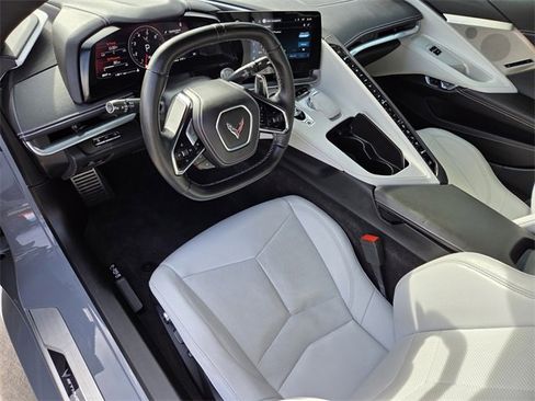 Used 2025 Chevrolet Corvette Stingray image 11