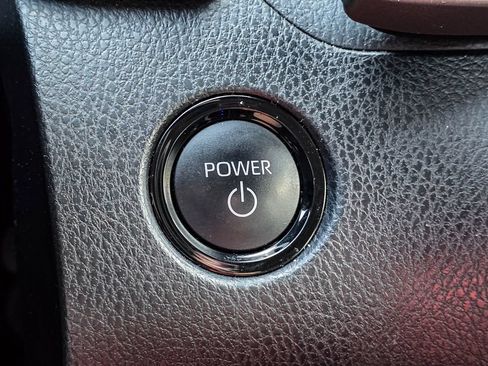 Used 2025 Toyota Camry XLE w/ Premium Plus Package FWD image 22