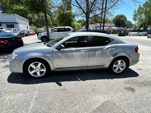 Used 2013 Dodge Avenger SE FWD image 13