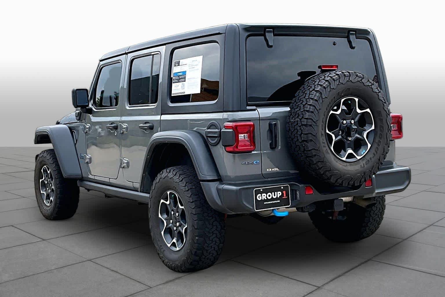 Used 2023 Jeep Wrangler Unlimited Rubicon 4xe w/ Cold Weather Group AWD/4WD image 10