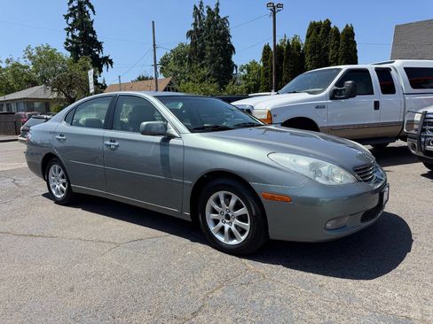 Used 2003 Lexus ES 330 image 2