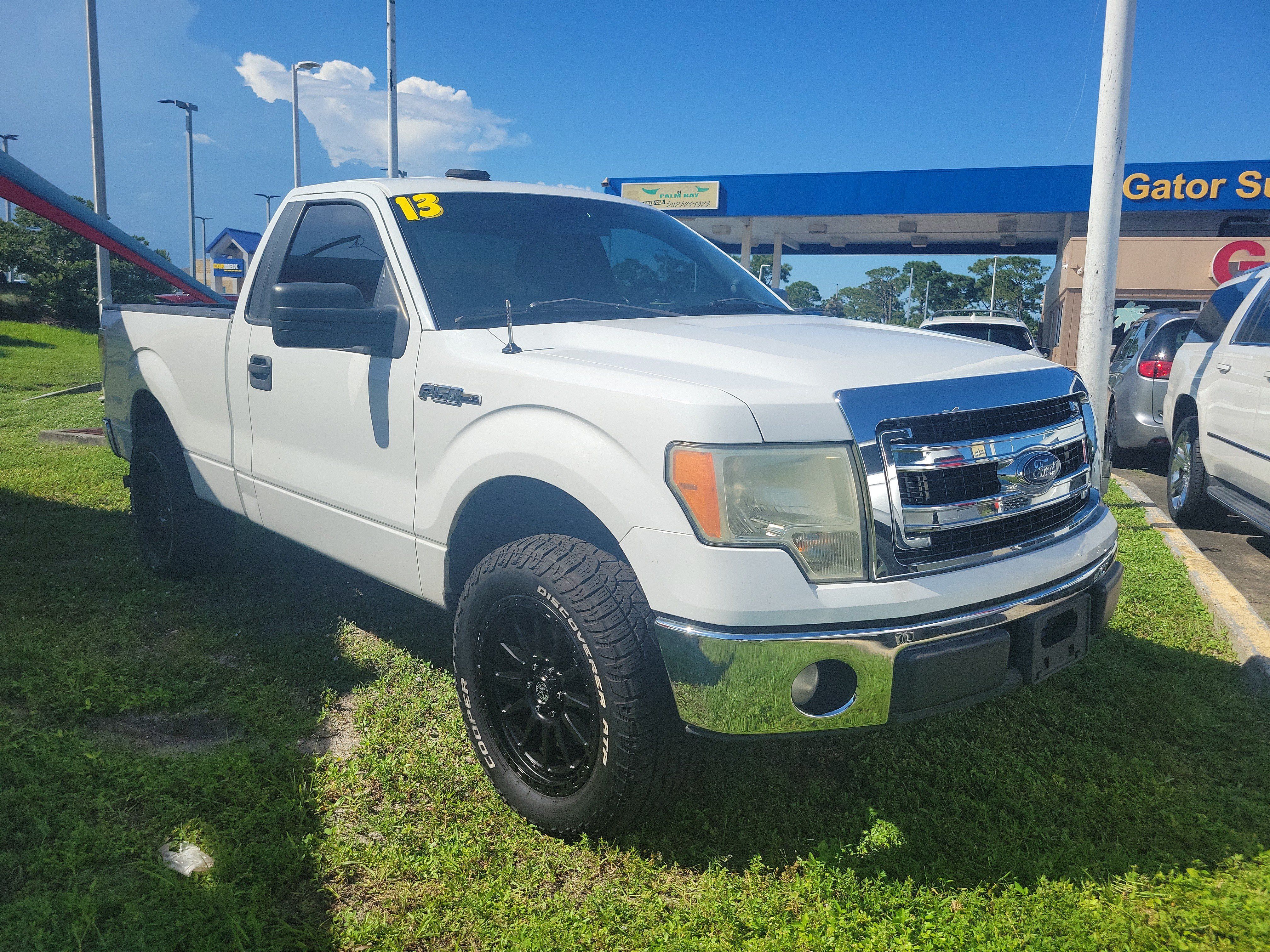 Used 2013 Ford F150 XLT w/ Trailer Tow Pkg RWD image 3