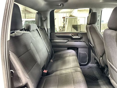 Used 2024 Chevrolet Silverado 2500 LT image 28