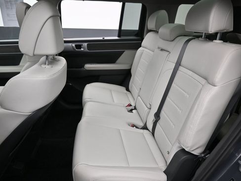 Used 2024 Hyundai Santa Fe Limited image 28