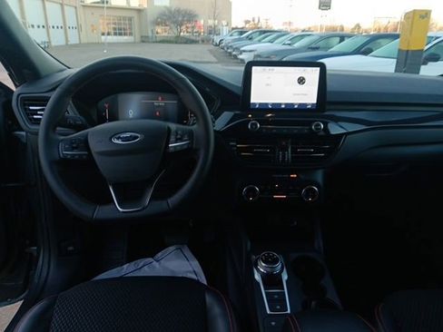 Used 2025 Ford Escape ST-Line image 26