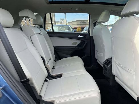 Used 2020 Volkswagen Tiguan SE image 12