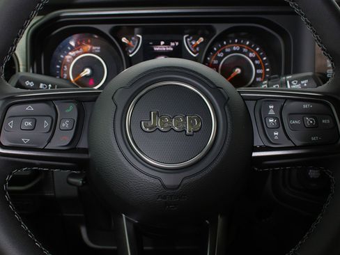 New 2026 Jeep Wrangler Unlimited Sport image 18