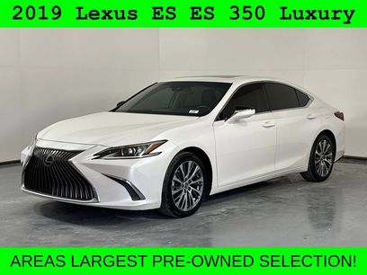 Used 2019 Lexus ES 350 Luxury w/ Accessory Package 2