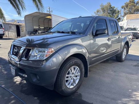Used 2017 Nissan Frontier SV w/ SV Value Truck Package image 3