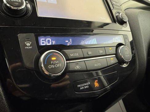 Used 2016 Nissan Rogue SL w/ SL Premium Package AWD/4WD image 19
