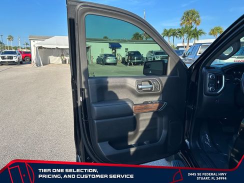 Used 2021 GMC Sierra 1500 SLT w/ SLT Premium Package RWD image 10