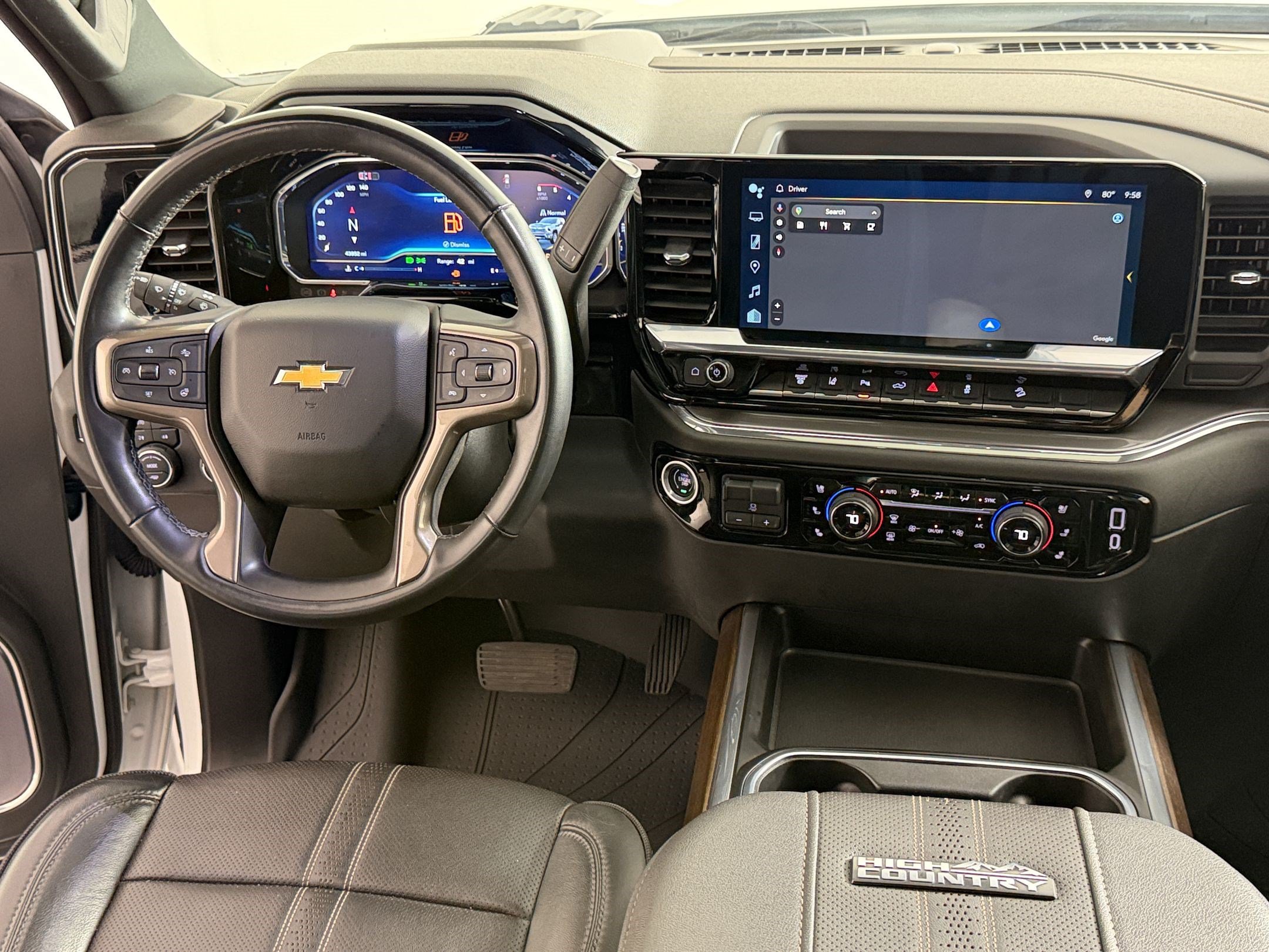 Used 2024 Chevrolet Silverado 2500 High Country w/ High Country Premium Package AWD/4WD image 29