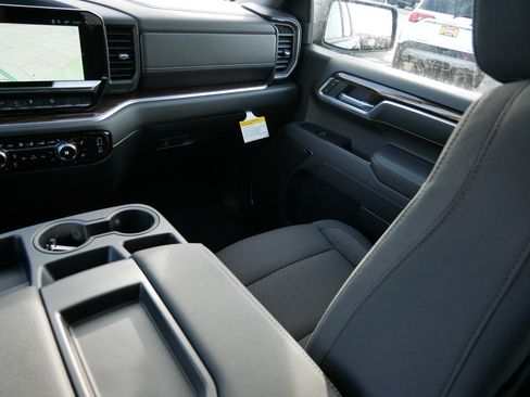 New 2026 GMC Sierra 1500 Elevation image 15