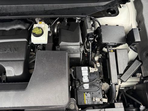 Used 2019 Nissan Pathfinder SL image 13