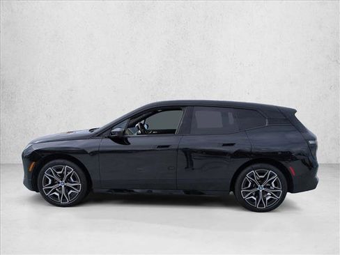 Used 2024 BMW iX xDrive50 w/ Premium Package AWD/4WD image 9