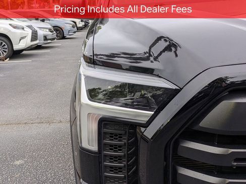 Used 2023 Toyota Tundra SR5 w/ SR5 Convenience Package AWD/4WD image 11