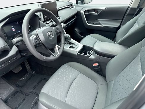 Used 2025 Toyota RAV4 XLE w/ Convenience Package AWD/4WD image 10