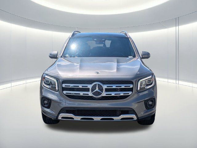 Used 2023 Mercedes-Benz GLB 250 4MATIC w/ Premium Package image 9