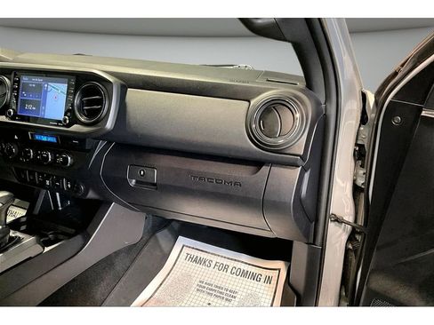 Used 2021 Toyota Tacoma TRD Sport w/ Advanced Technology Package AWD/4WD image 17