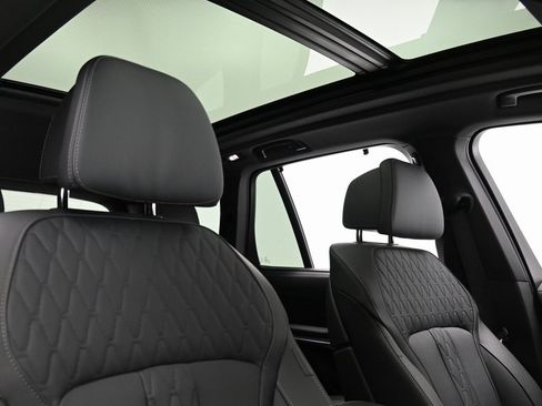 Used 2026 BMW X5 M60i image 15