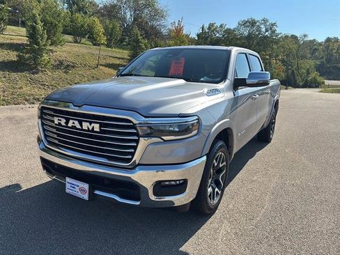 Used 2025 RAM 1500 Laramie image 8