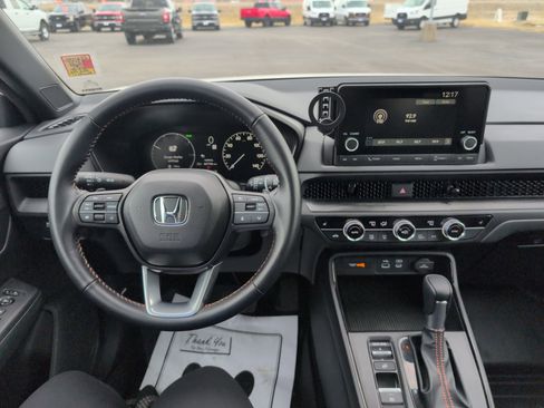 Used 2025 Honda CR-V Sport image 16